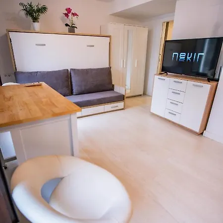 Apartment Puerta Del Tajo